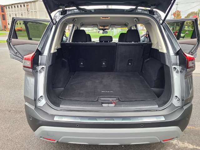 Used 2023 Nissan Rogue SV AWD/4WD image 25