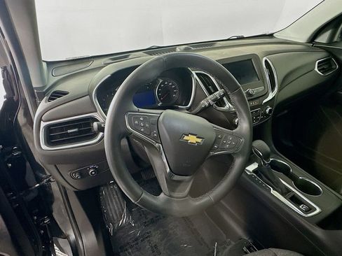 Used 2024 Chevrolet Equinox LT FWD image 17