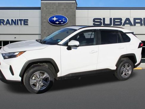 Used 2022 Toyota RAV4 XLE w/ Convenience Package image 13