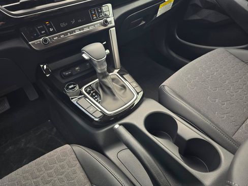 New 2026 Kia Seltos S FWD image 9