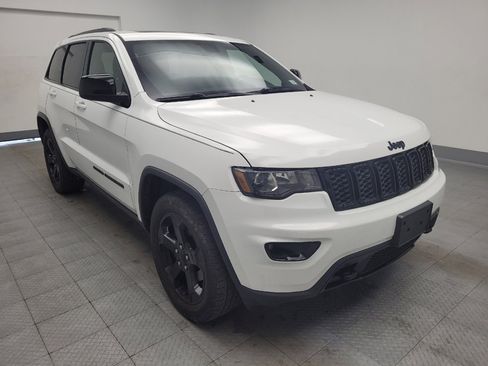 Used 2018 Jeep Grand Cherokee Laredo image 13
