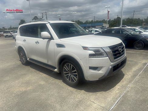 Used 2024 Nissan Armada SL w/ Captain's Chairs Package RWD image 1