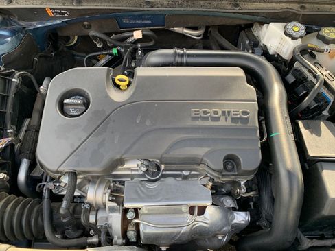 Used 2024 Chevrolet Malibu LT image 32