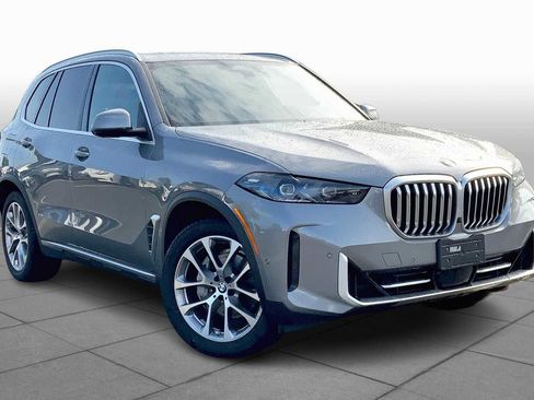 Used 2024 BMW X5 xDrive40i w/ Premium Package image 4