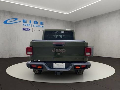 Used 2022 Jeep Gladiator Mojave w/ Cold Weather Group AWD/4WD image 9