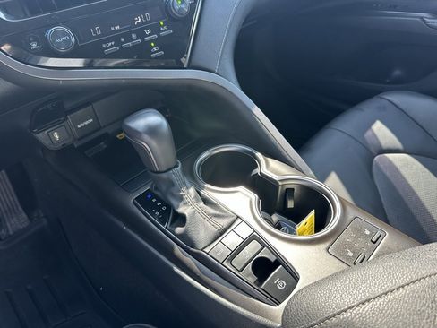 Used 2023 Toyota Camry XSE image 32