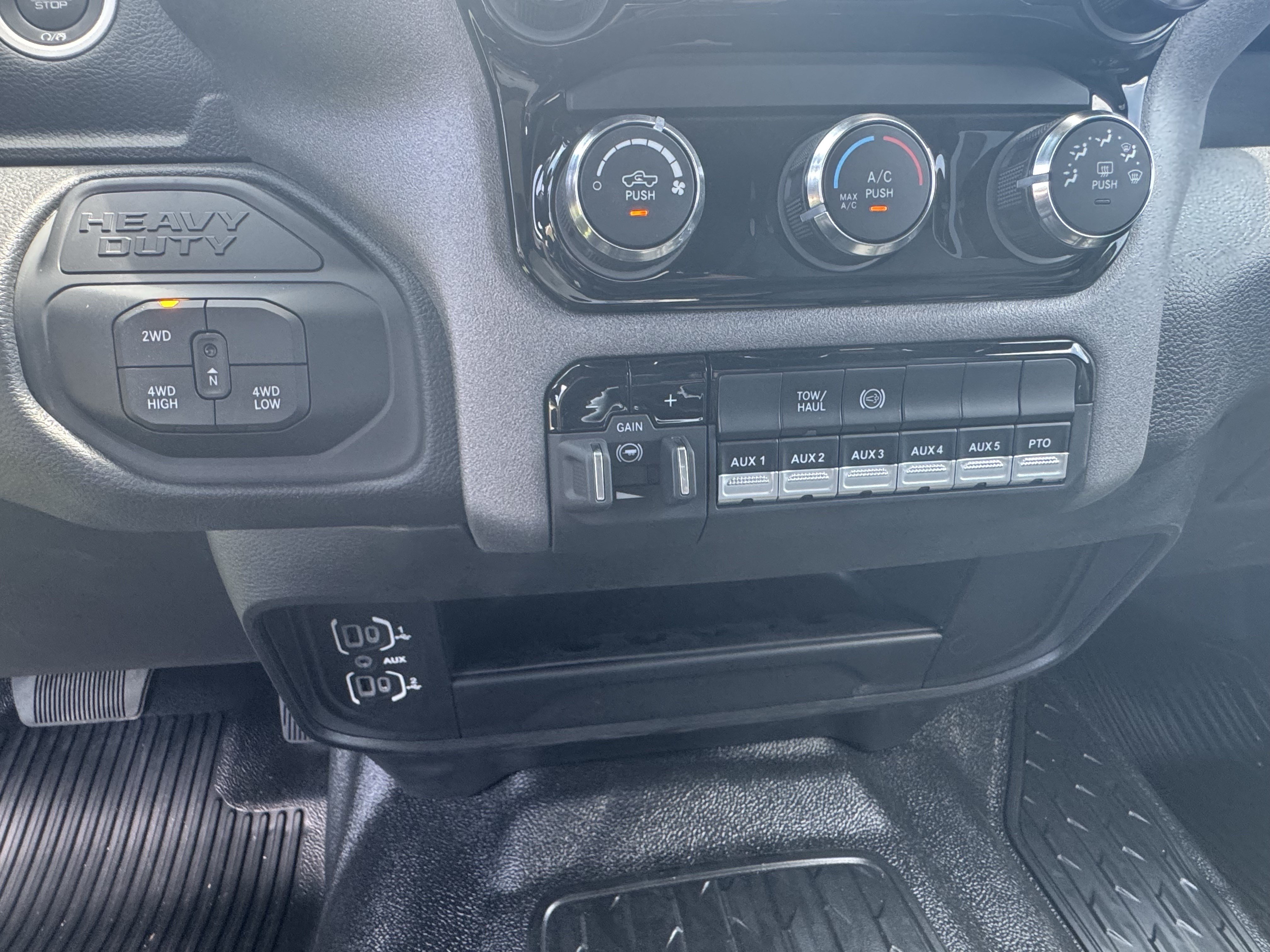 New 2026 Ford F350 XL w/ XL Chrome Package AWD/4WD image 27