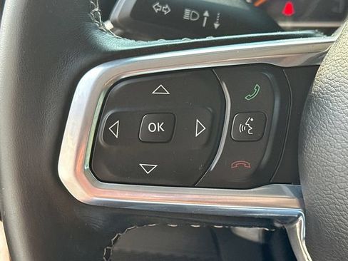 Used 2021 Jeep Gladiator Overland w/ Popular Equipment Package AWD/4WD image 28