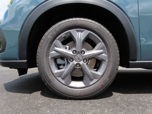 New 2026 Honda HR-V LX image 9