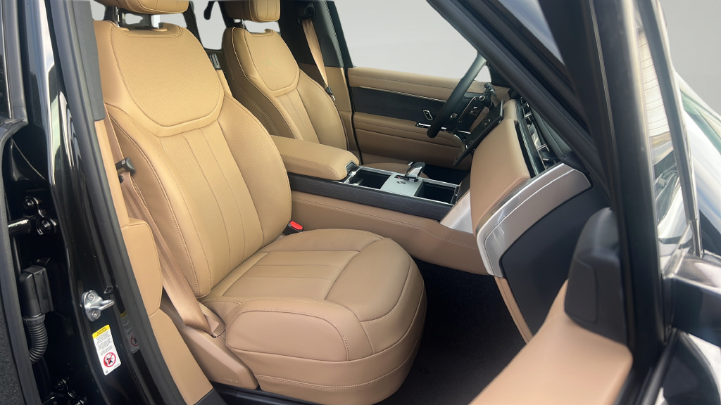 New 2026 Land Rover Range Rover SE AWD/4WD image 19