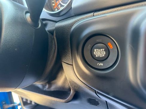 Used 2021 Jeep Gladiator Sport AWD/4WD image 18