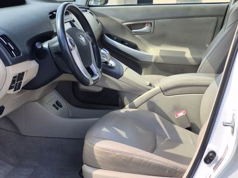 Used 2010 Toyota Prius Five image 17