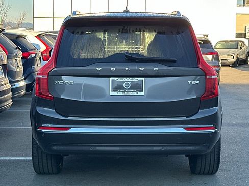Used 2025 Volvo XC90 T8 Core w/ Protection Package Premier image 7
