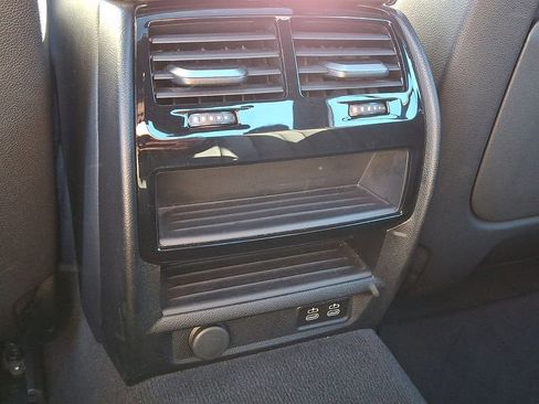 Used 2023 BMW 530e xDrive image 11