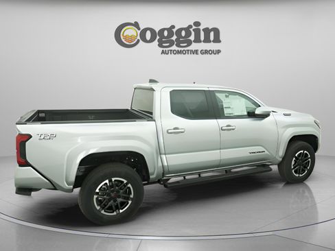 New 2025 Toyota Tacoma TRD Sport AWD/4WD image 22