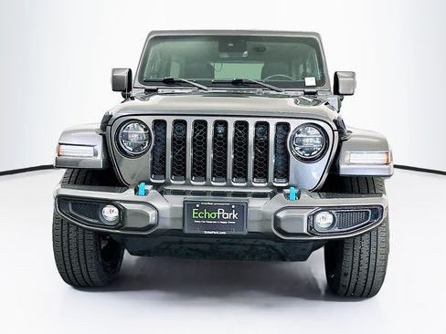 Used 2021 Jeep Wrangler Unlimited Sahara AWD/4WD image 2