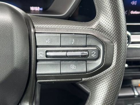 Used 2024 Chevrolet Colorado Trail Boss w/ Technology Package image 37