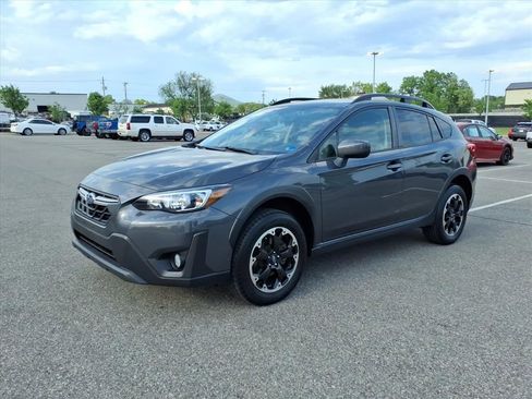 Used 2023 Subaru Crosstrek 2.0i Premium AWD/4WD image 9