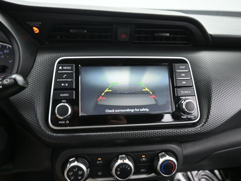 Used 2021 Nissan Kicks S FWD image 19