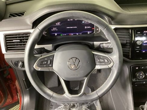 Used 2023 Volkswagen Atlas Cross Sport SE w/ Panoramic Sunroof Package image 26