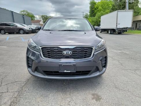 Used 2019 Kia Sorento AWD V6 image 4