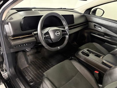 Used 2023 Nissan Ariya AWD image 17