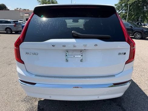 Used 2025 Volvo XC90 B5 Plus w/ Protection Package Premier AWD/4WD image 8