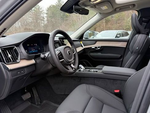 New 2026 Volvo XC90 T8 Plus w/ Protection Package Premier image 15