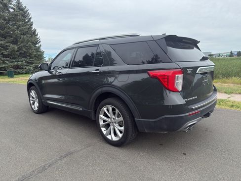 Used 2022 Ford Explorer Platinum w/ Technology Package image 4