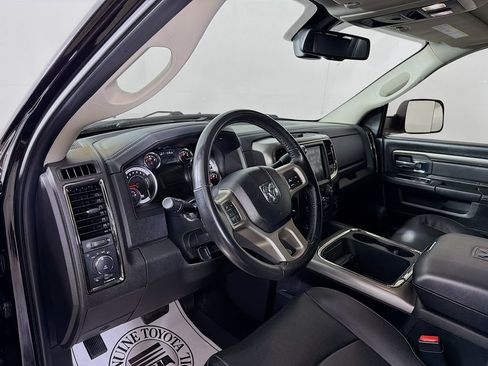 Used 2018 RAM 2500 Laramie w/ Sport Appearance Group AWD/4WD image 10
