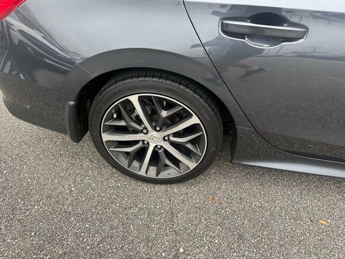 Used 2023 Honda Civic Touring image 6