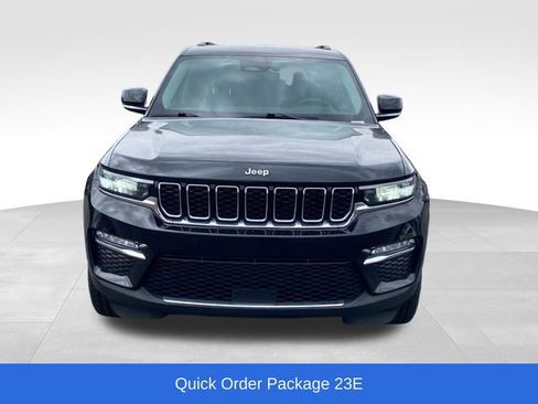 Used 2023 Jeep Grand Cherokee Limited AWD/4WD image 2
