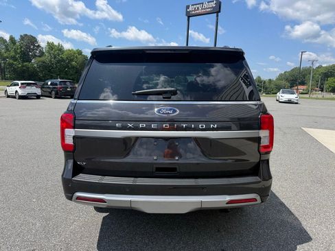 Used 2024 Ford Expedition XLT AWD/4WD image 7