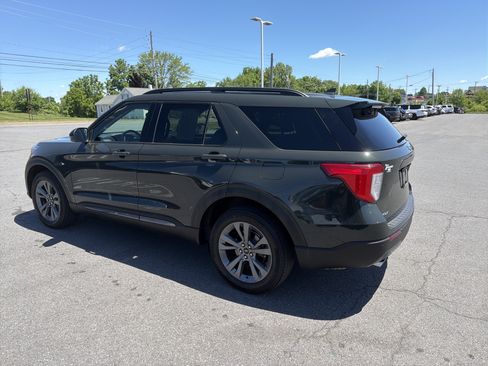 Certified 2024 Ford Explorer XLT w/ Equipment Group 202A AWD/4WD image 6
