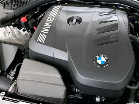 Used 2025 BMW 330i Sedan w/ Convenience Package image 34