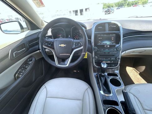 Used 2015 Chevrolet Malibu LT FWD image 13