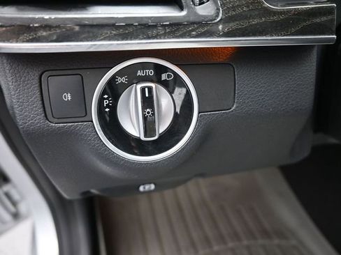 Certified 2016 Mercedes-Benz E 350 Sedan image 20