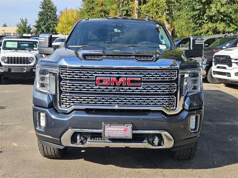 Used 2020 GMC Sierra 3500 Denali w/ Denali Ultimate Package image 2