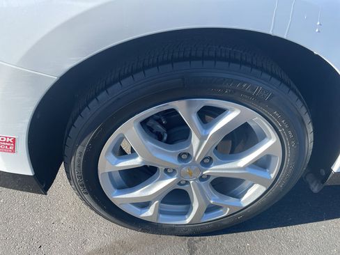 Used 2017 Chevrolet Volt Premier w/ Driver Confidence II Package image 11