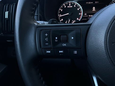 Used 2025 Nissan Pathfinder SV image 35