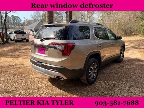 Used 2023 GMC Acadia SLT image 13