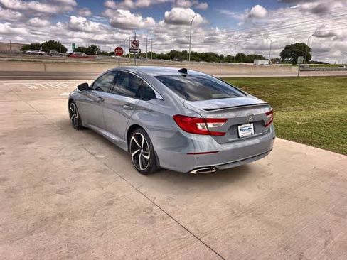 Used 2021 Honda Accord Sport image 5