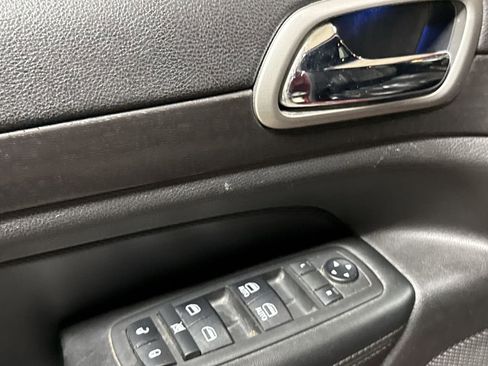 Used 2018 Jeep Grand Cherokee Laredo image 20