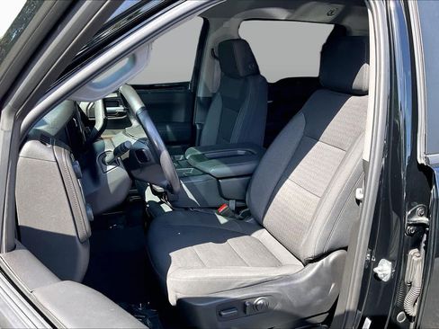 Certified 2021 Chevrolet Silverado 1500 LT RWD image 24