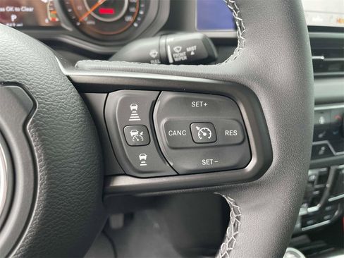 New 2025 Jeep Gladiator Rubicon w/ Convenience Group image 14