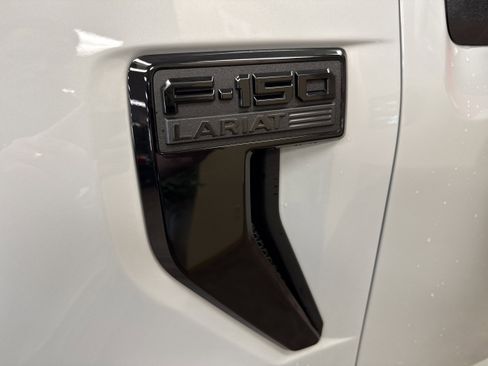 Used 2025 Ford F150 Lariat w/ Equipment Group 502A High AWD/4WD image 5