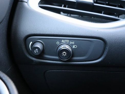 Used 2024 Chevrolet Malibu LT image 18