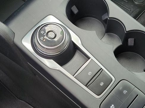 Used 2022 Ford Escape SE w/ Cold Weather Package AWD/4WD image 17