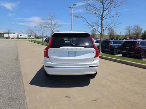 Used 2023 Volvo XC90 B5 Plus w/ Protection Package AWD/4WD image 5
