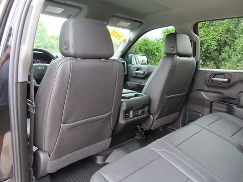 Certified 2021 Chevrolet Silverado 1500 LT Trail Boss w/ LT Trail Boss Premium Package AWD/4WD image 30
